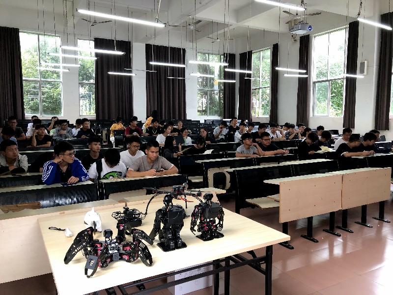 我司受贺州学院人工智能学院邀请做智能制造专题企业报告