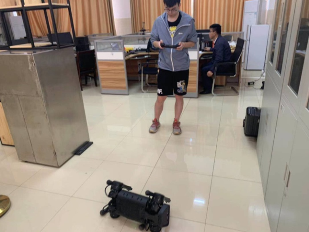 北部湾大学智能机器人推广